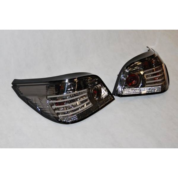 fanali-posteriori-bmw-e60-led-smoked-2.jpg