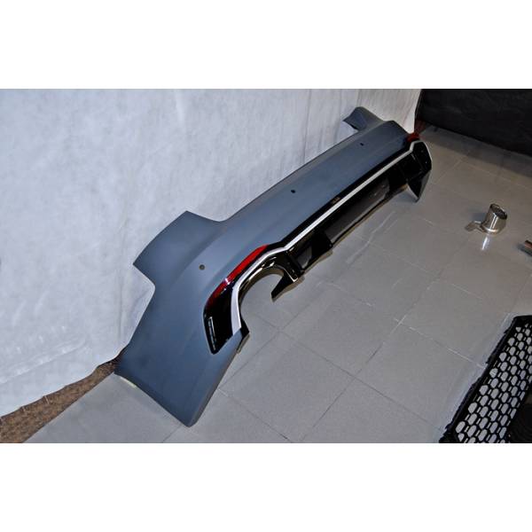 paraurti-posteriore-audi-a4-b9-2016-4-portes-look-rs4-2.jpg